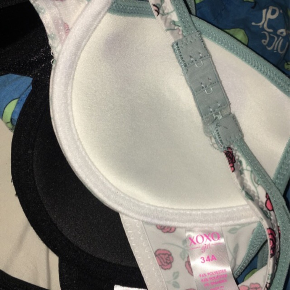 Bras - Picture 2 of 2